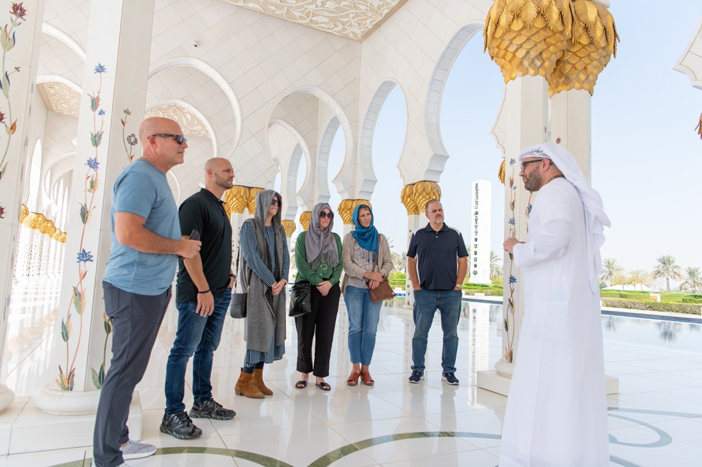 abu dhabi mosque tour timings